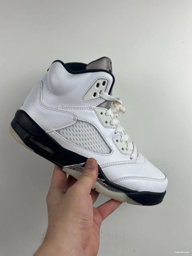 HYPE RETRO 5 BLACK' 'WHITE DD0587-110 AIR JORDAN 0823
